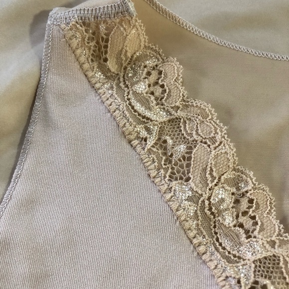 Spanx camisole tank top sand tan color v-neck lace trim XL - Picture 7 of 7